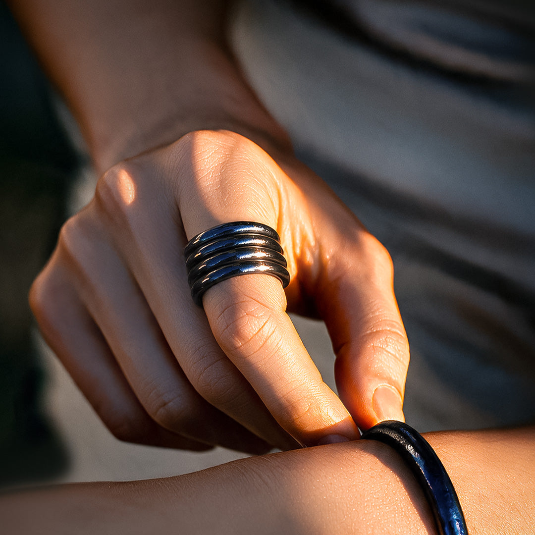 Black Blue Classic Ring