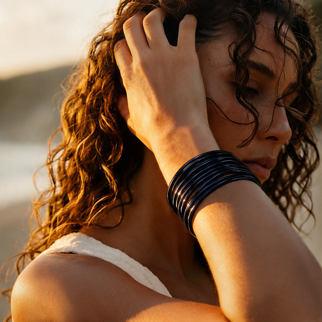 Black Blue Thin Bangle